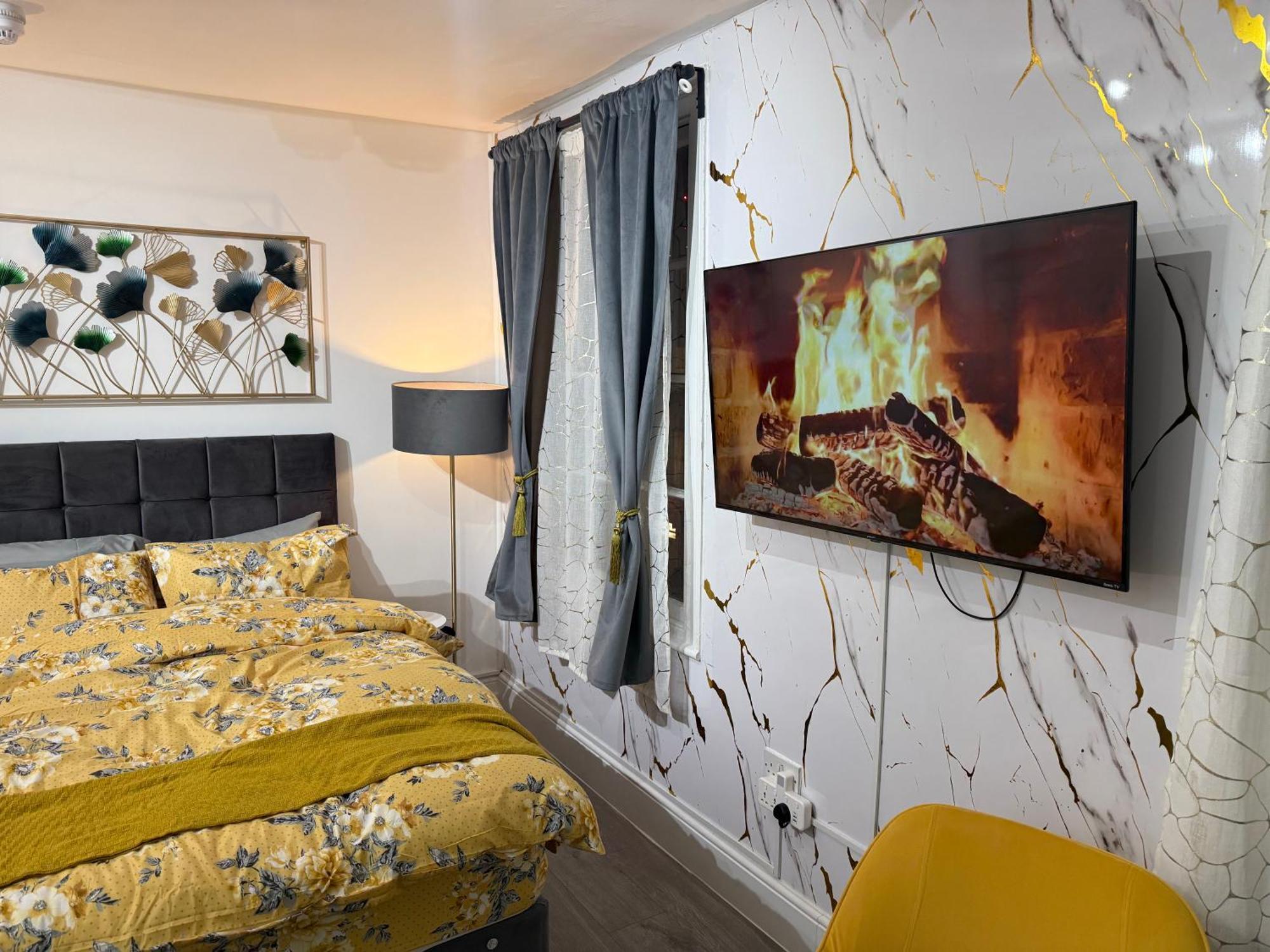 Luxury In Victoria, 7 Minutes Walk To Victoria Station, 8 Londra