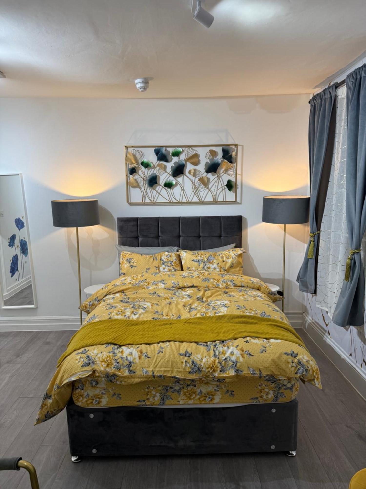 Alloggio in famiglia Luxury In Victoria, 7 Minutes Walk To Victoria Station, 8 *